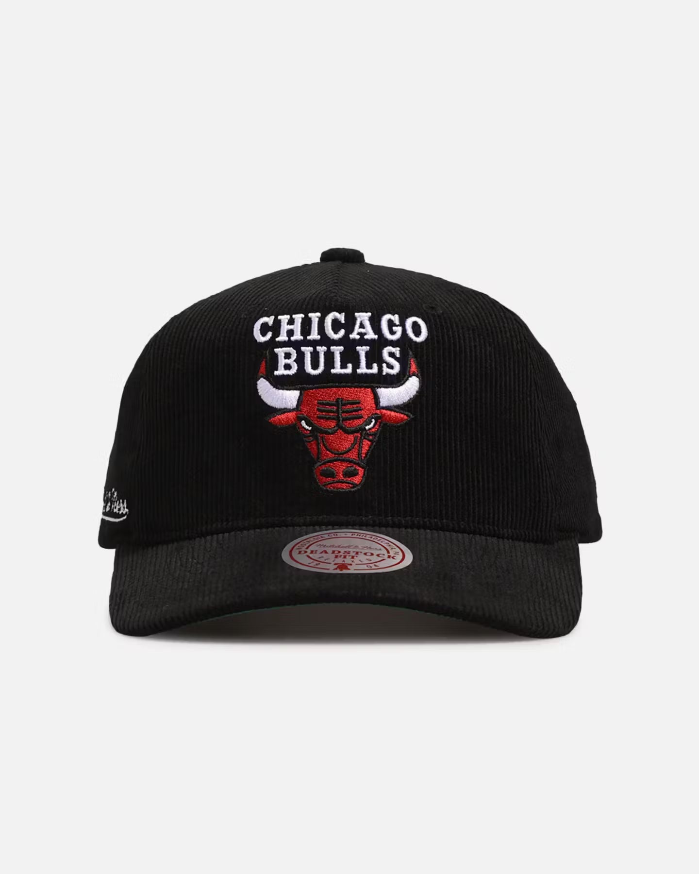 Mitchell & Ness NBA Retro Team Corduroy Origin Bulls Deadstock Snapback - Black