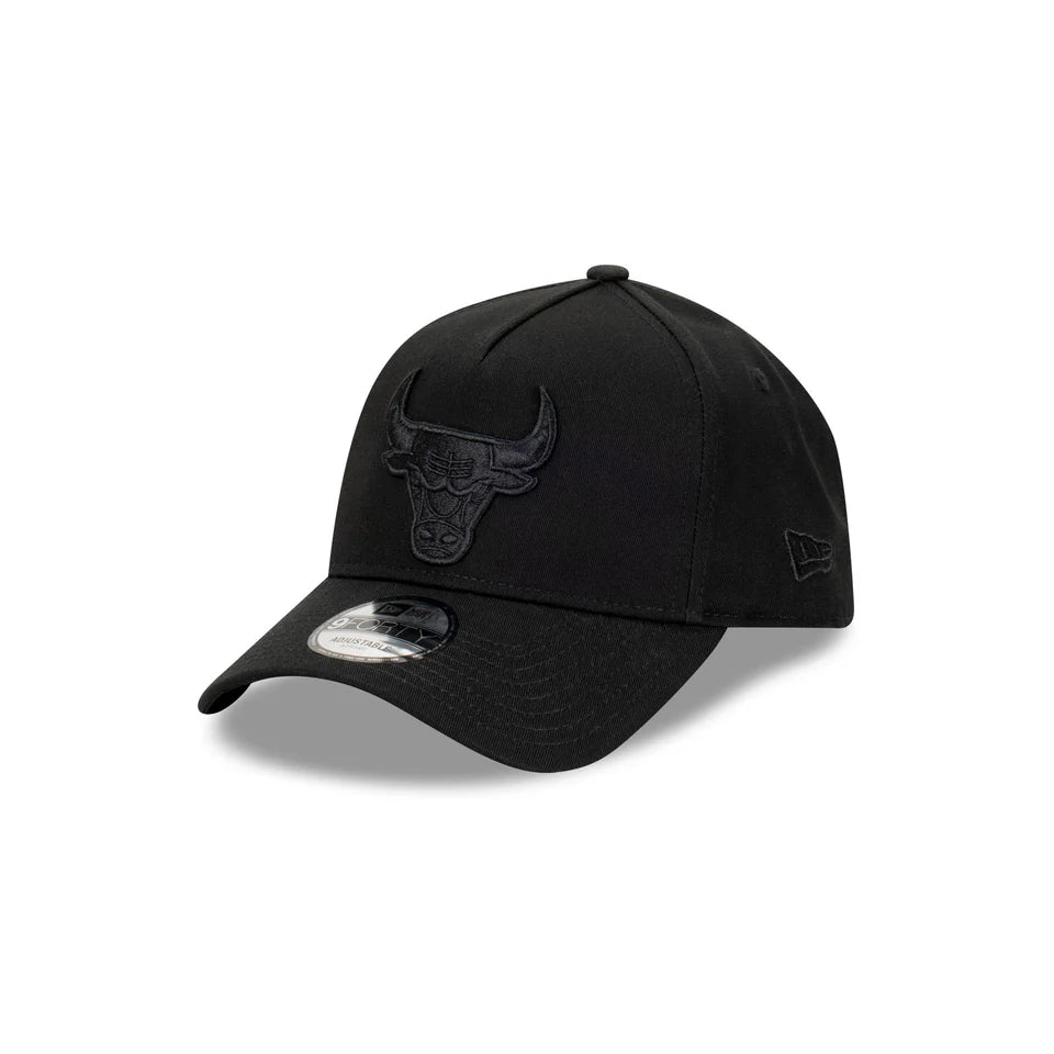 New Era Chicago Bulls NBA Essentials Black on Black Snapback