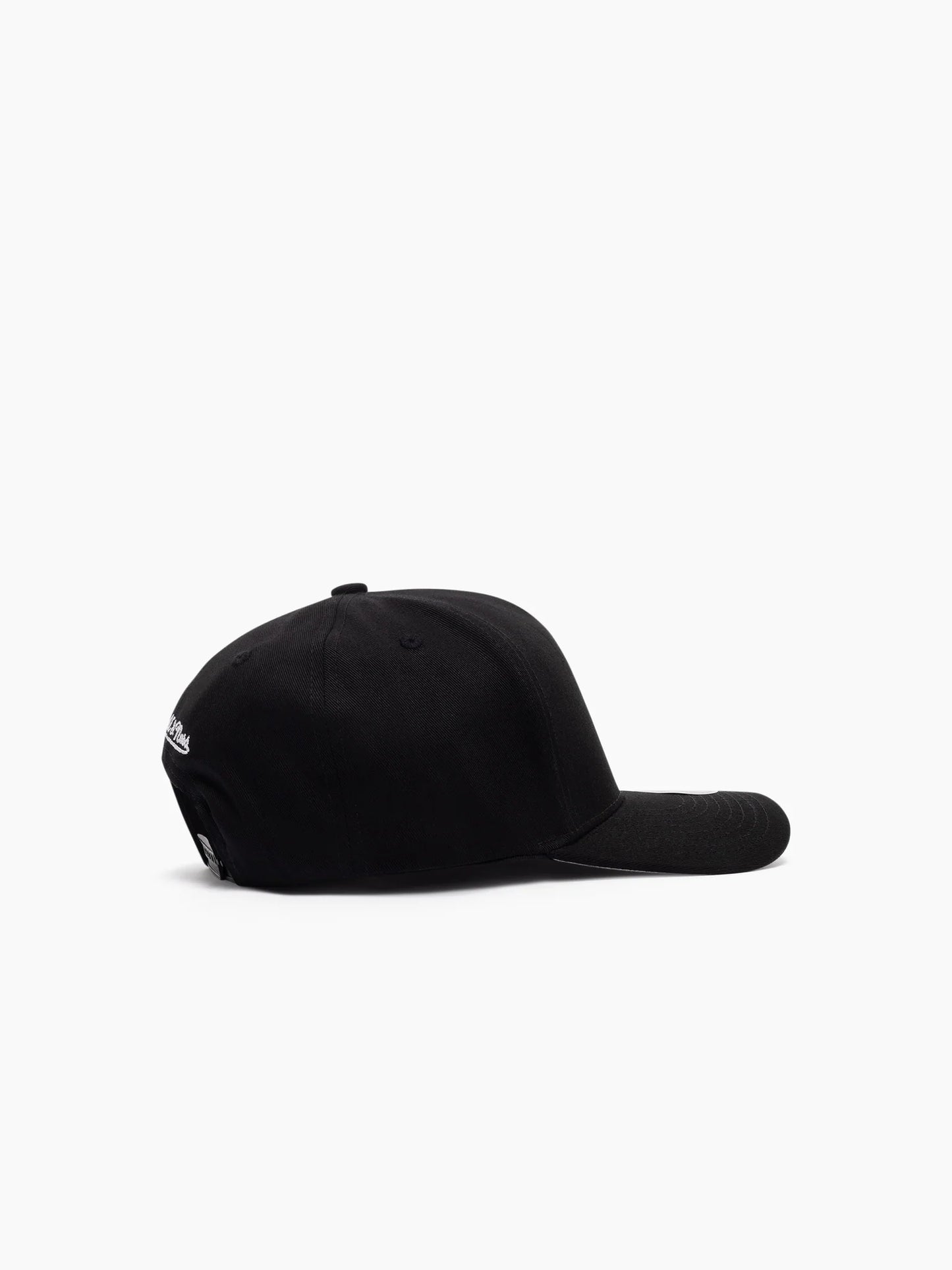 NBA Evergreen Team Pro Pinch Snapback Hornets