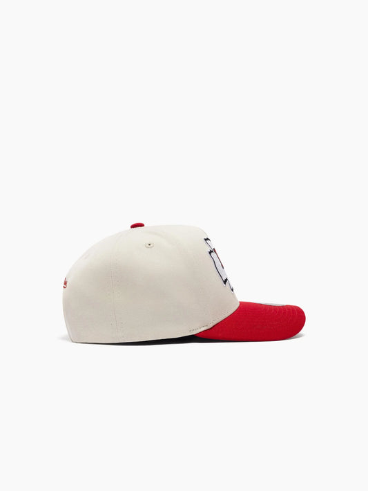 Mitchell And Ness Kansas City Chiefs Pro Pinch Snapback - Cream And Team Colour