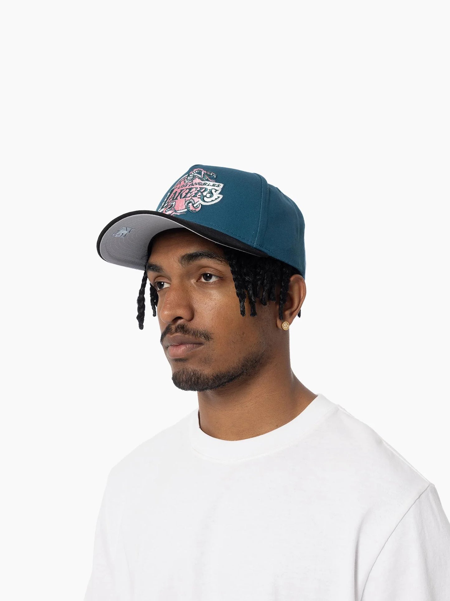 Mitchell And Ness L.A Lakers Emerald Pro Pinch Snapback