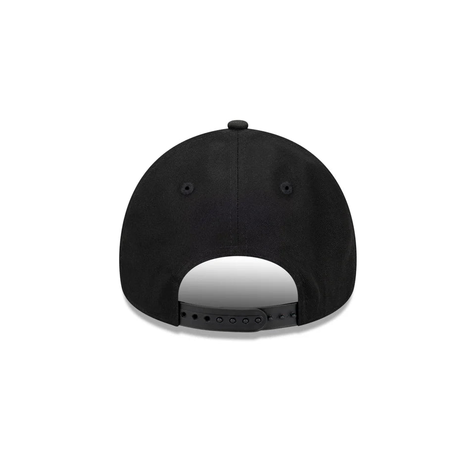 New Era Las Vegas Raiders NFL Essentials Black on Black Snapback