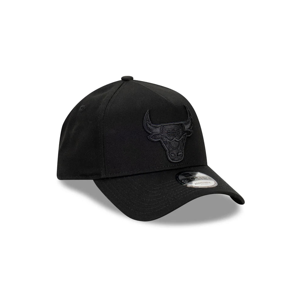 New Era Chicago Bulls NBA Essentials Black on Black Snapback