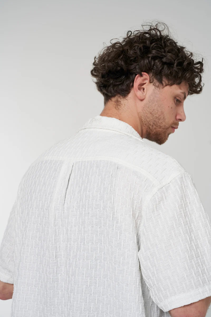 Dash Texture SS Shirt - White