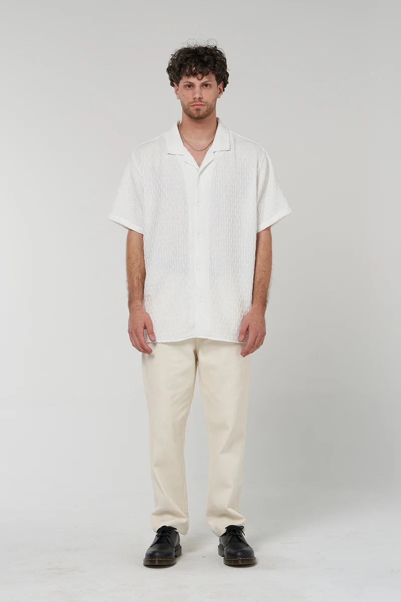 Dash Texture SS Shirt - White