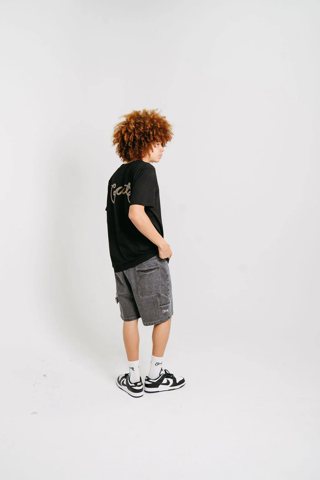 Scripted Tee - Black/Chia