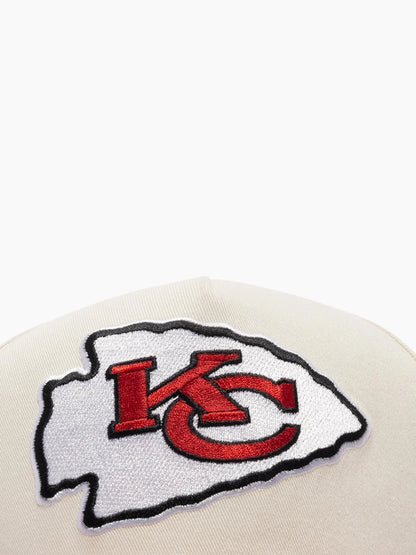Mitchell And Ness Kansas City Chiefs Pro Pinch Snapback - Cream And Team Colour