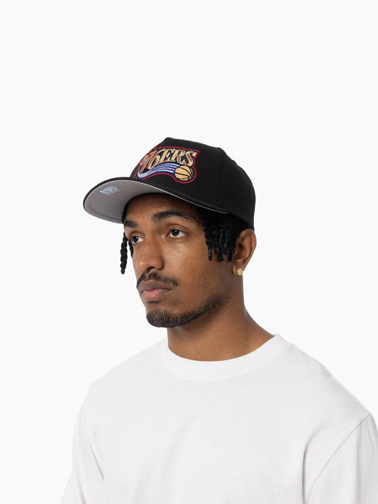 NBA Evergreen Team Pro Pinch Snapback 76ers
