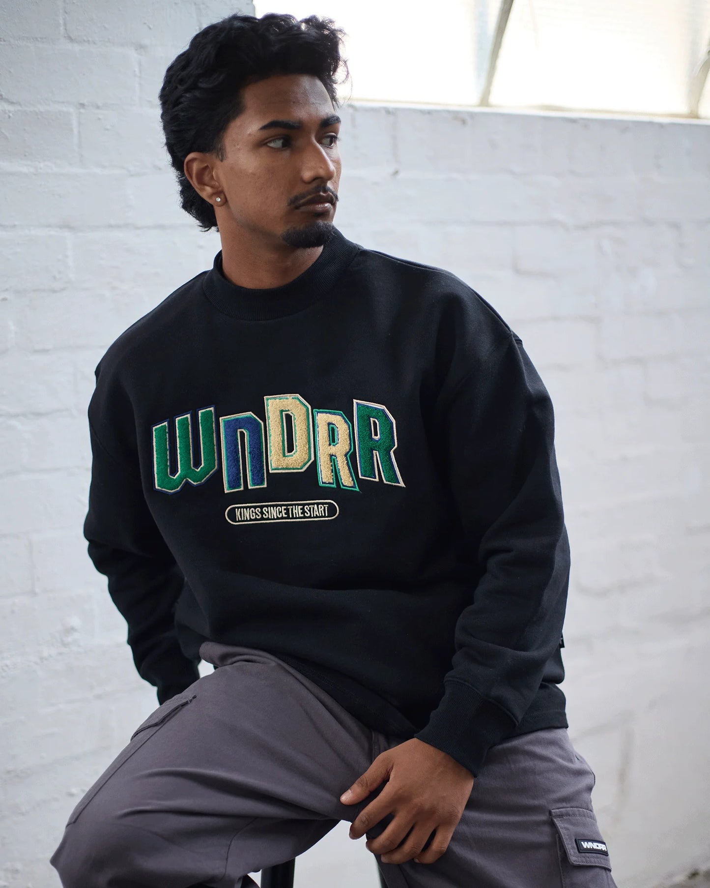 Wndrr Chant Crew Sweat - Black