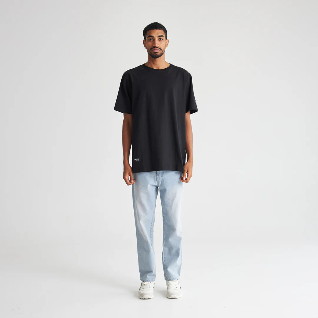 Do Great Tee - Black