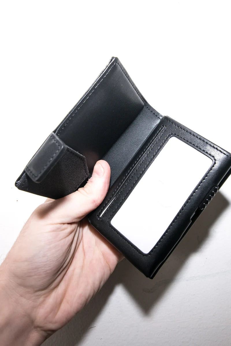Crate Minimal Air Tag Leather Wallet 2.0 - Black