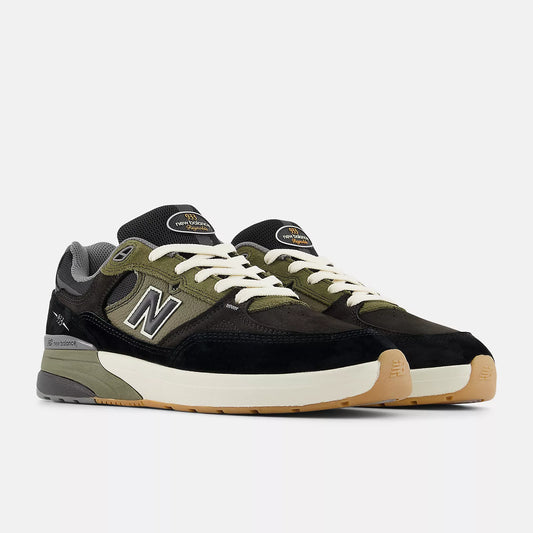 New Balance Numeric Andrew Reynolds 933 - Black With Dark Olivine