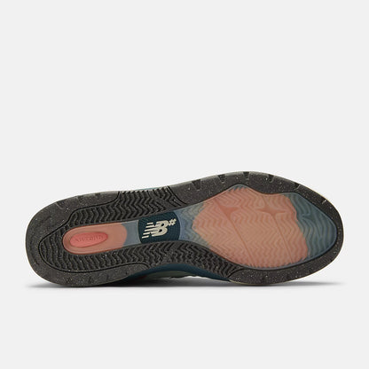 NB Numeric 933 Andrew Reynolds - Mushroom