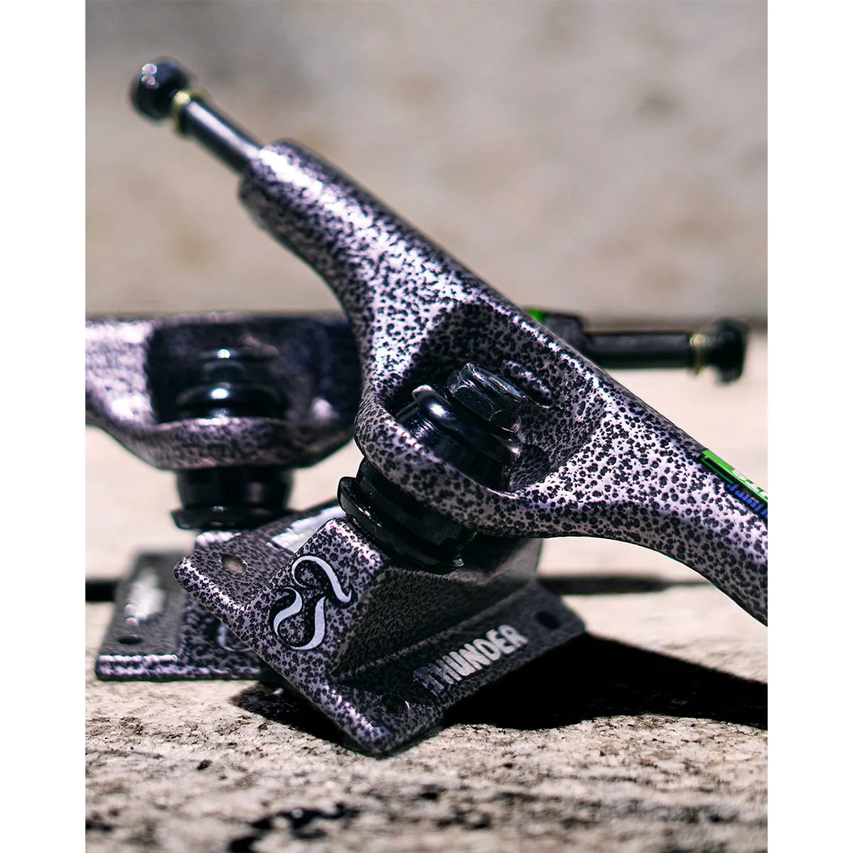 Thunder Trucks Black Rose Lights